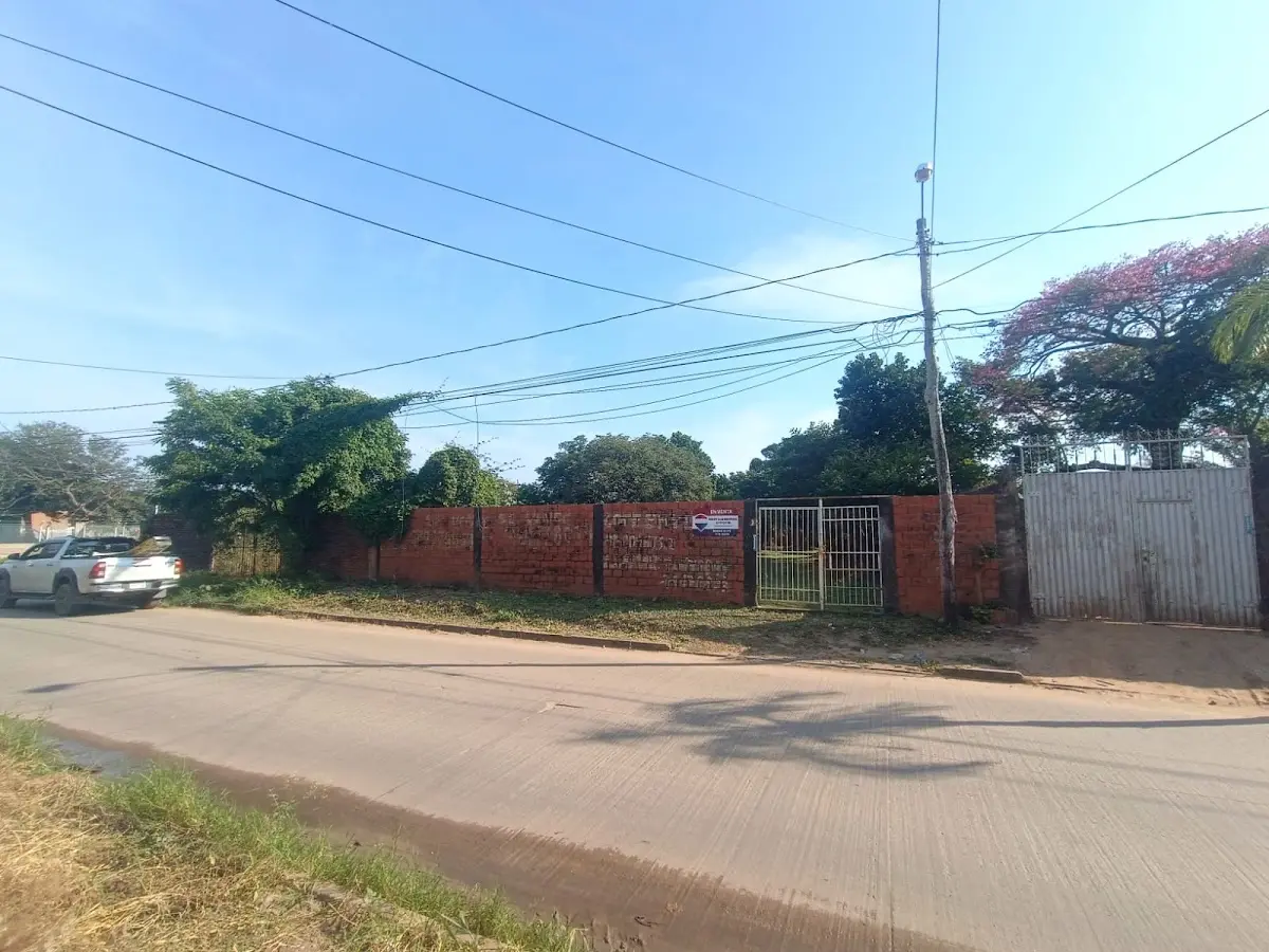 Terreno De 895 Mts2 Entre Arroyito Y Av. Paurito
