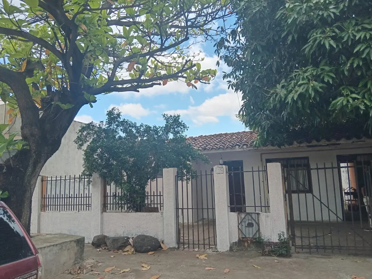 Foto 2 de Casa A Precio De Terreno Mutualista
