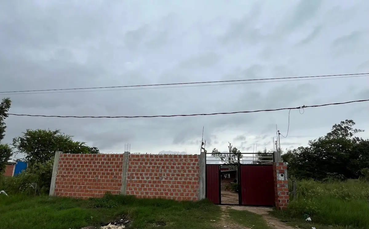 Foto 2 de Zona Sur Urbanizacion 24 De Junio O Barrio Policial