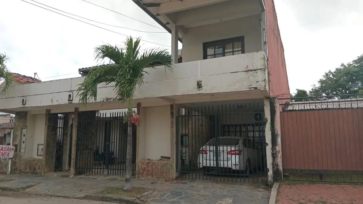 Foto 2 de Casa Av. Banzer 8vo Anillo