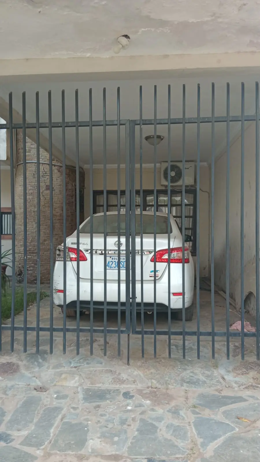 Casa Av. Banzer 8vo Anillo