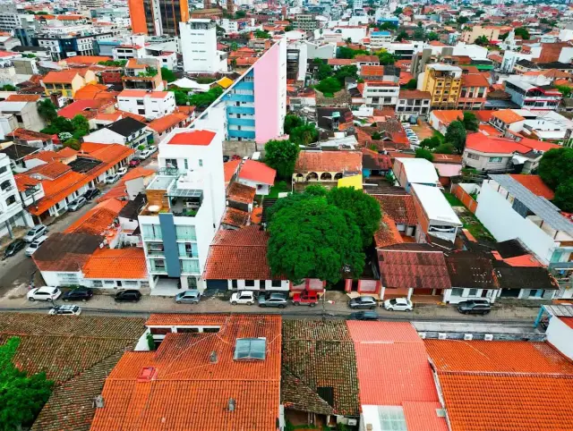 Centro, C.Monseñor Salvatierra