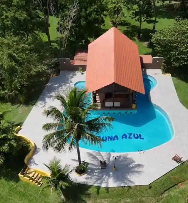 Terreno De Laguna Azul Doble Via La Guardia